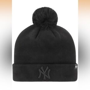 MLB New York Yankees Unisex Black Embroidered Logo Cuffed Knit Pom Beanie